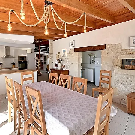 Les Vents De Gironde - Maison En Pierre Piscine Holiday home *